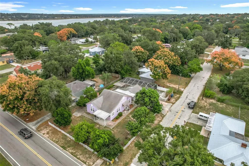 533 S Scenic Highway Lake Wales FL 33853