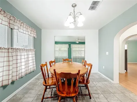 533 S Scenic Highway Lake Wales FL 33853