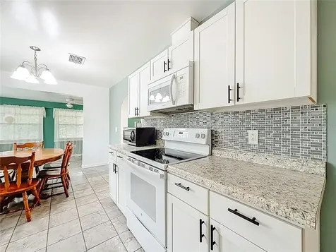 533 S Scenic Highway Lake Wales FL 33853