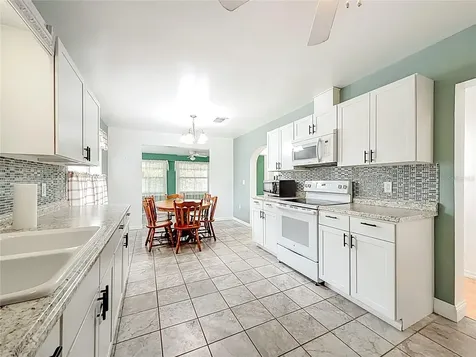 533 S Scenic Highway Lake Wales FL 33853