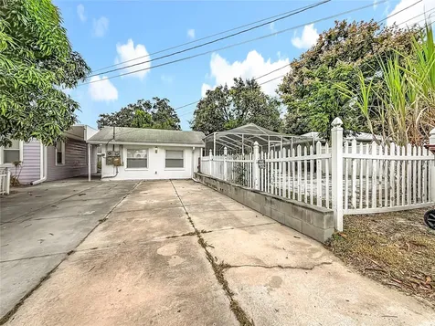 533 S Scenic Highway Lake Wales FL 33853