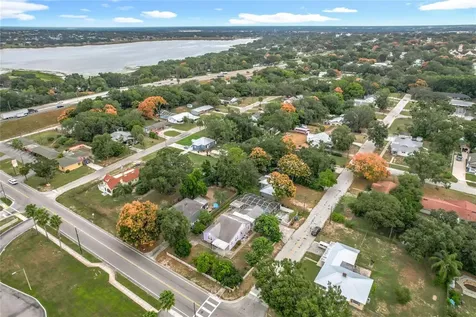 533 S Scenic Highway Lake Wales FL 33853
