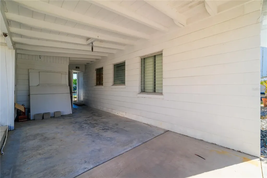 17611 1st Street E Redington Shores FL 33708