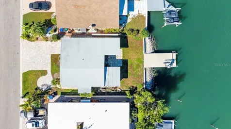 17611 1st Street E Redington Shores FL 33708