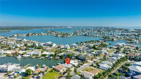 17611 1st Street E Redington Shores FL 33708