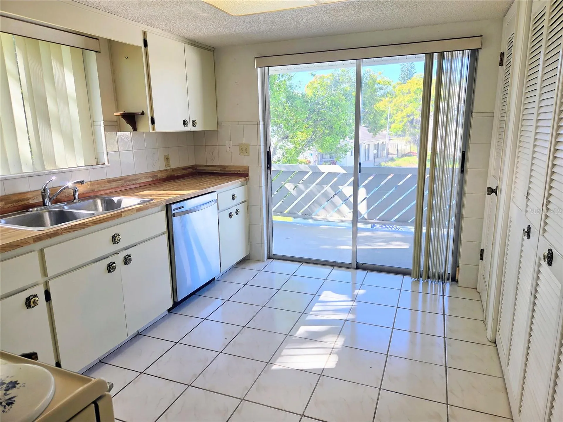 12400 Eagleswood Drive Hudson FL 34667