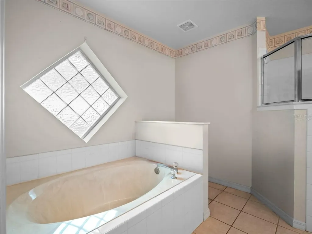 21122 Lionheart Drive Leesburg FL 34748