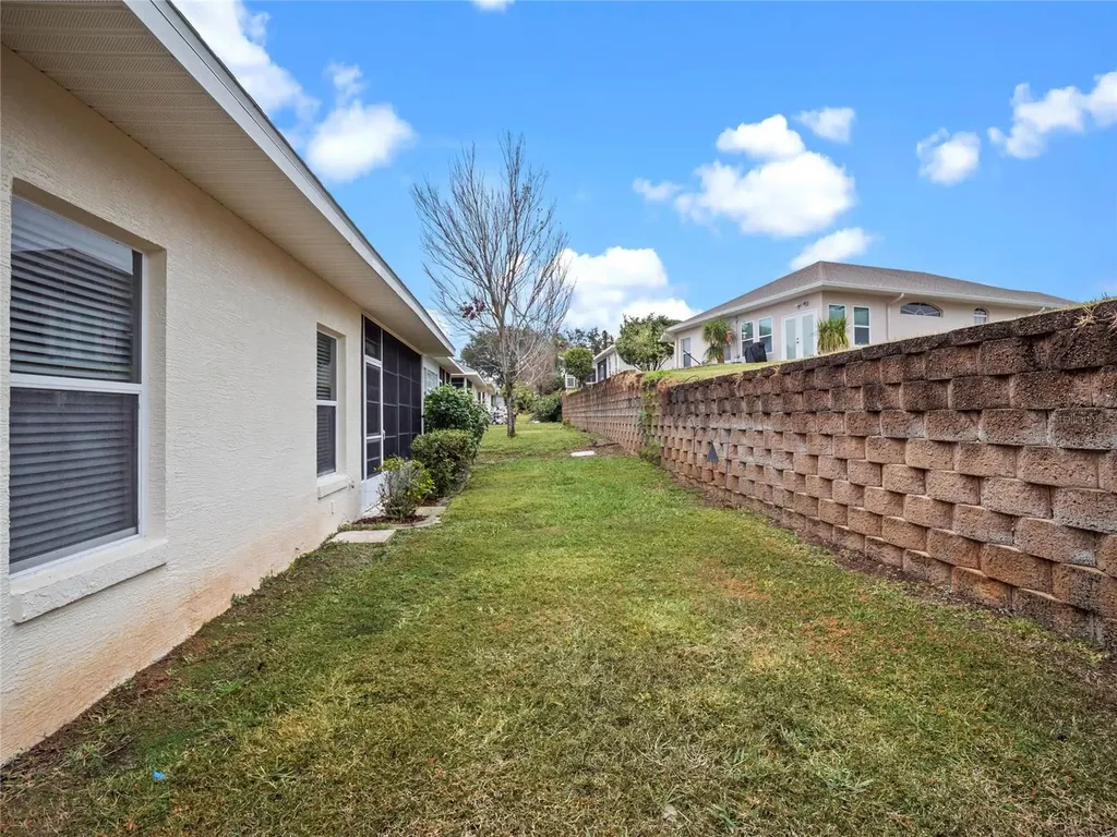 21122 Lionheart Drive Leesburg FL 34748