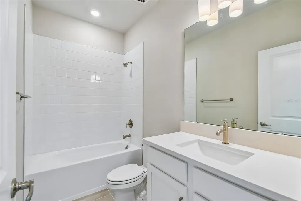5921 Bristle Oak Street Mount Dora FL 32757
