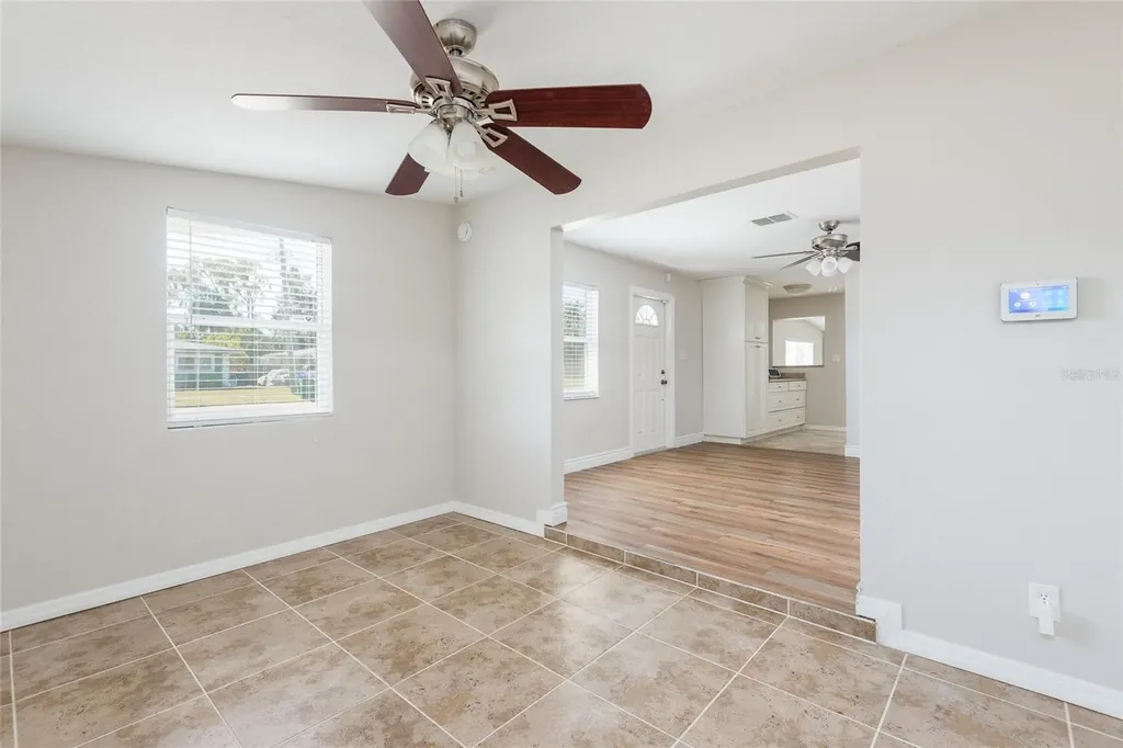 4733 W Wyoming Avenue Tampa FL 33616