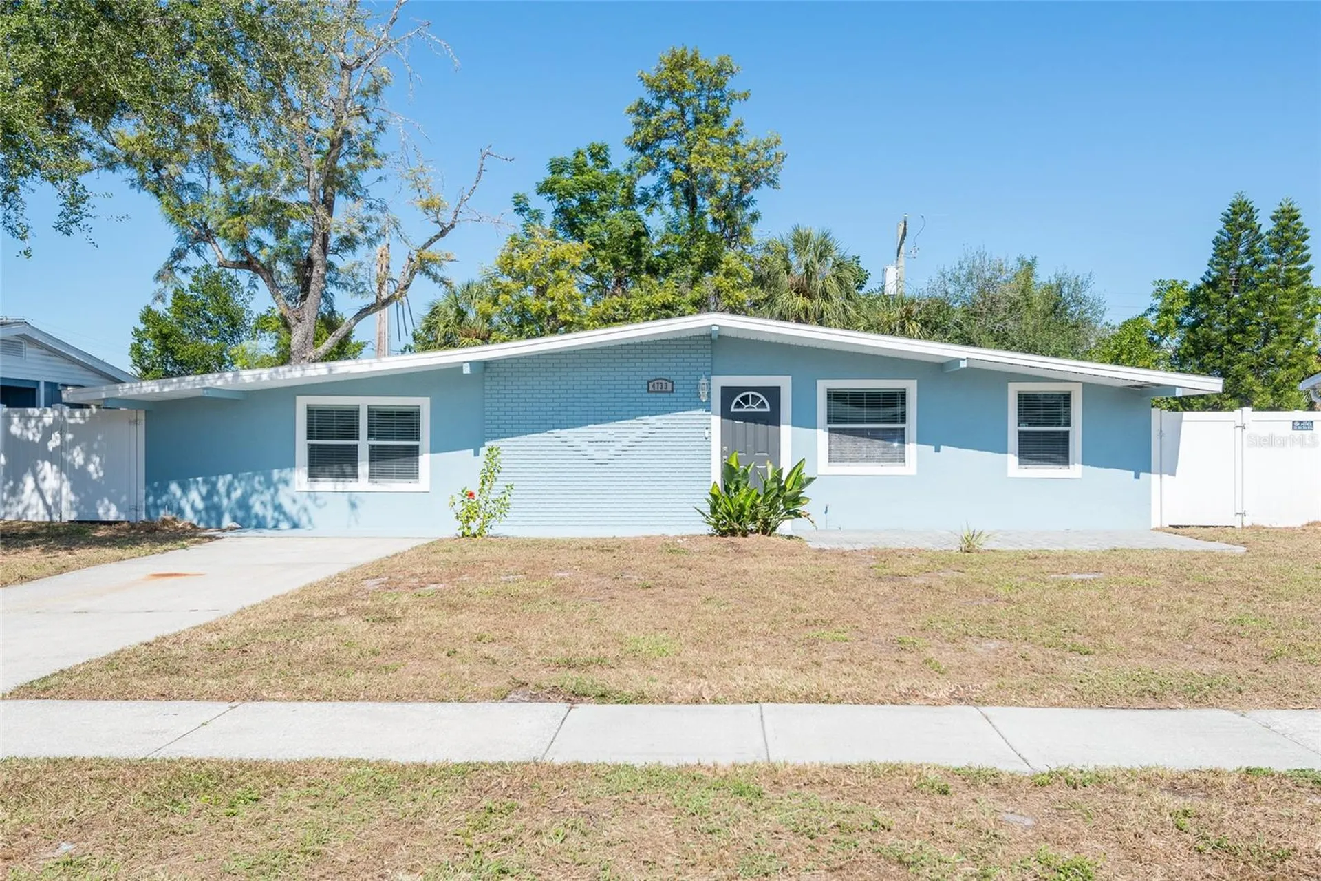4733 W Wyoming Avenue Tampa FL 33616