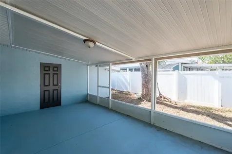 4733 W Wyoming Avenue Tampa FL 33616