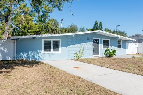 4733 W Wyoming Avenue Tampa FL 33616