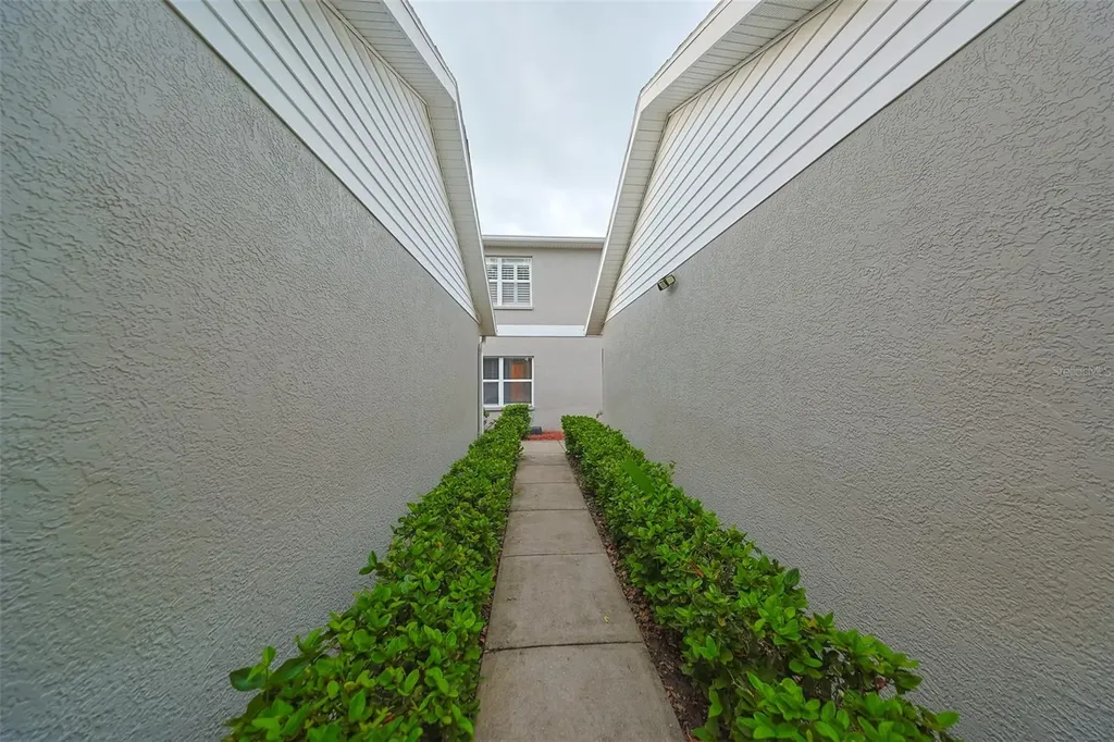14460 Marina Way Seminole FL 33776