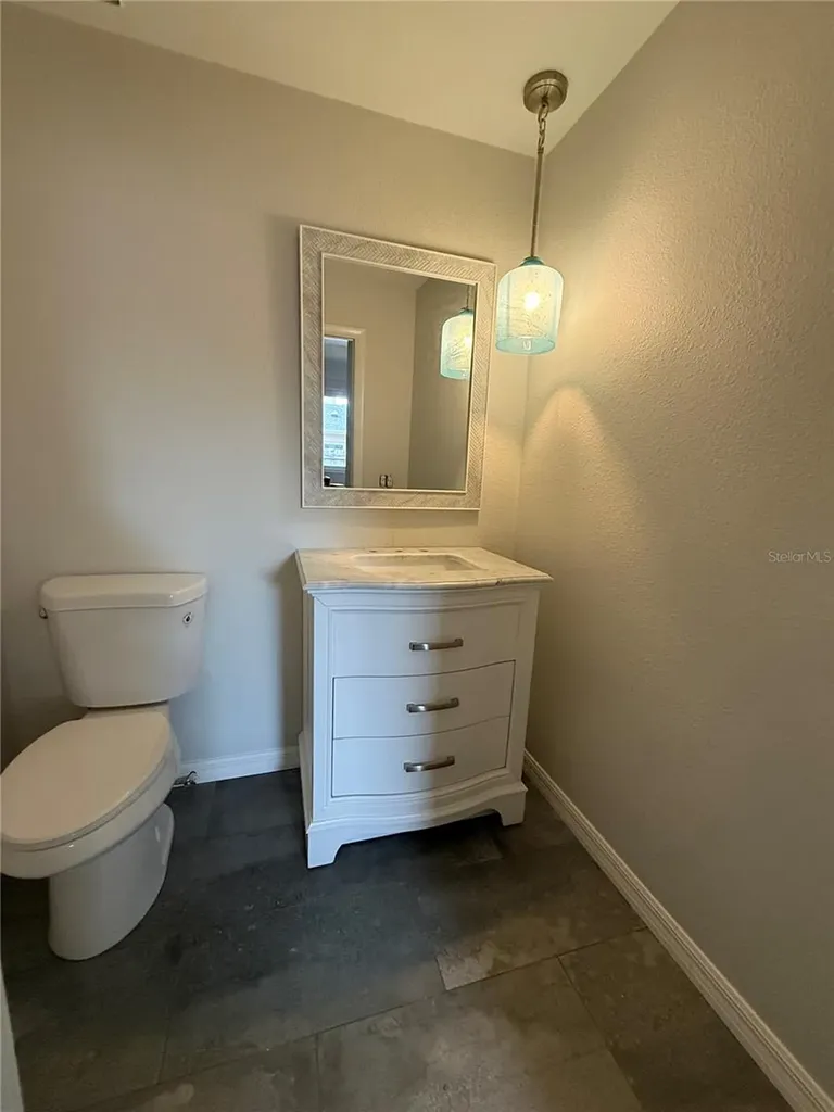 6221 6th Avenue N St Petersburg FL 33710