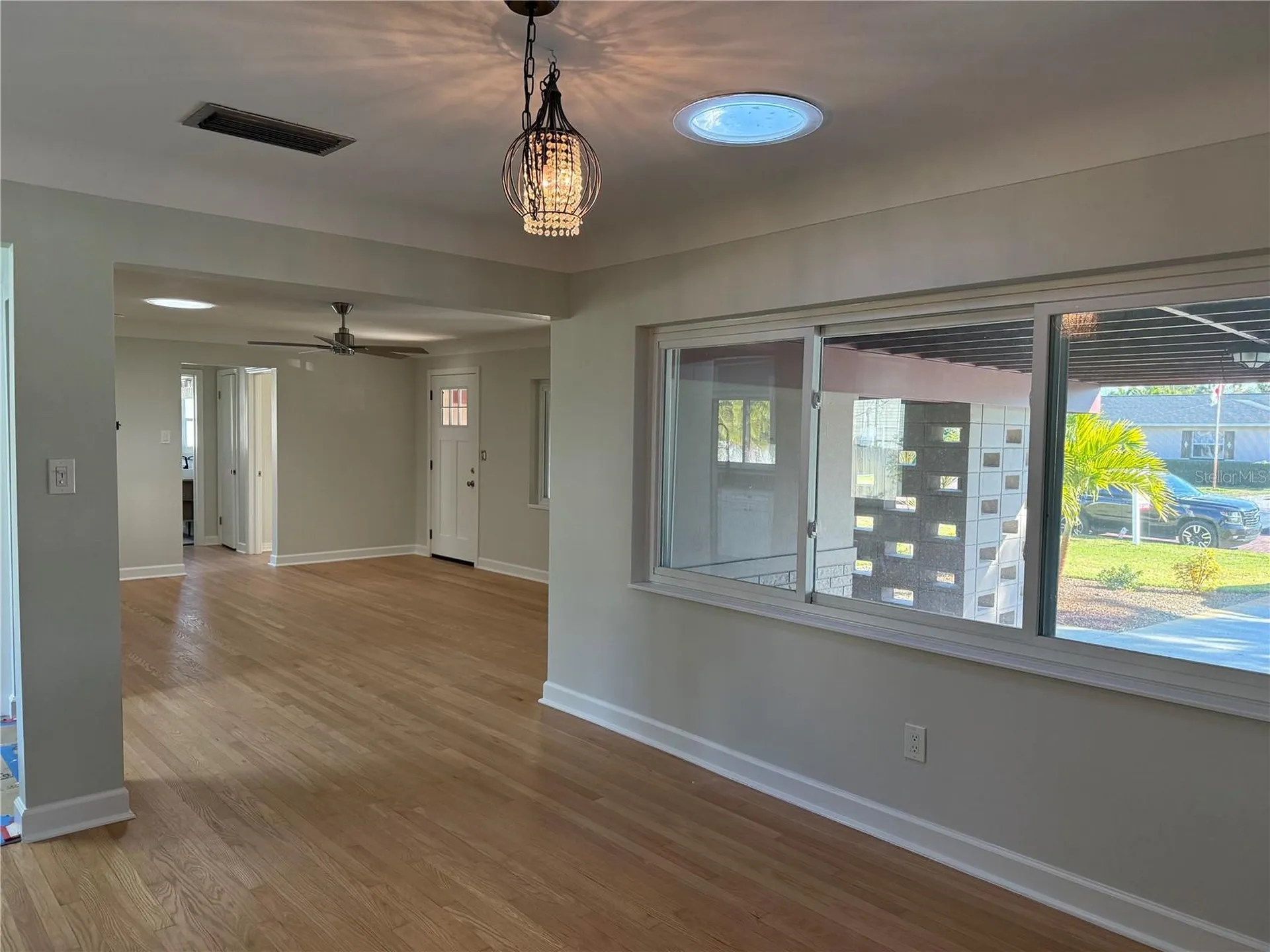 6221 6th Avenue N St Petersburg FL 33710