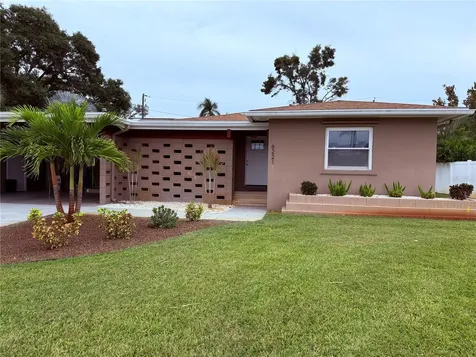 6221 6th Avenue N St Petersburg FL 33710