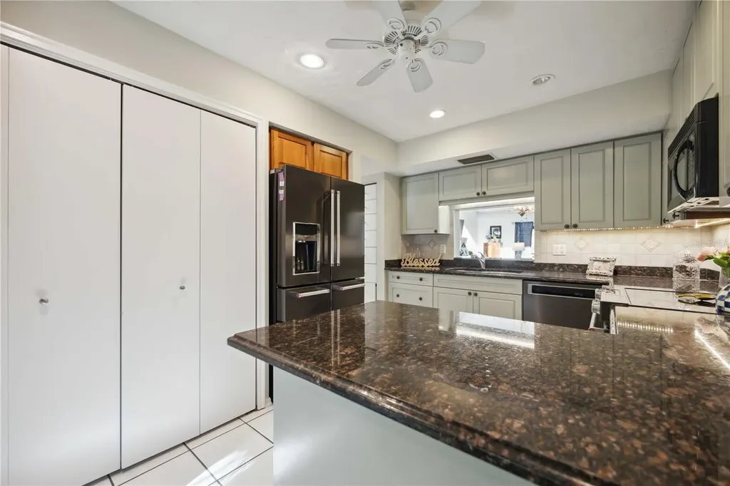 2584 Arboretum Circle Sarasota FL 34232