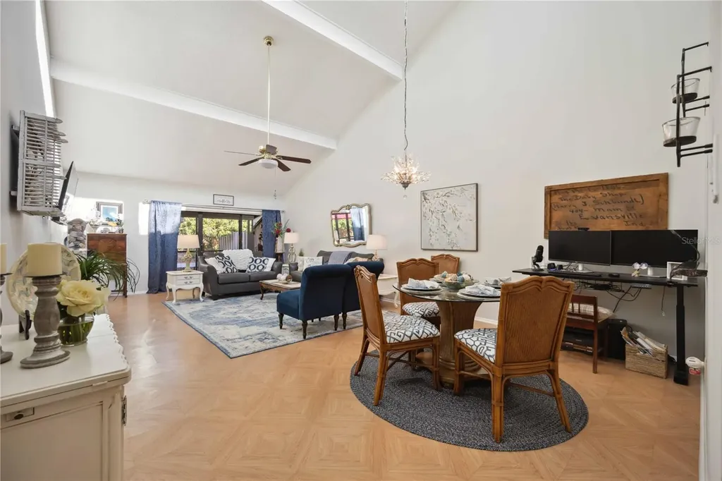 2584 Arboretum Circle Sarasota FL 34232