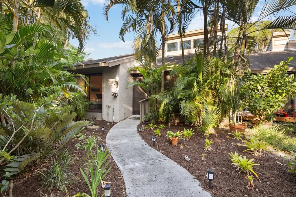 2584 Arboretum Circle Sarasota FL 34232