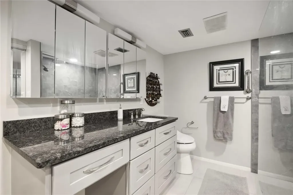 2584 Arboretum Circle Sarasota FL 34232