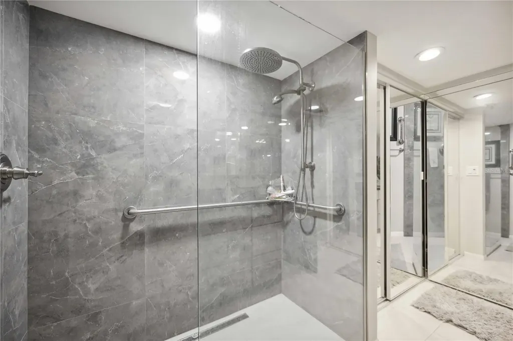 2584 Arboretum Circle Sarasota FL 34232