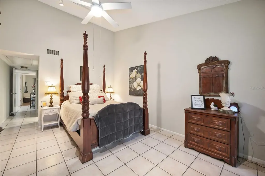 2584 Arboretum Circle Sarasota FL 34232