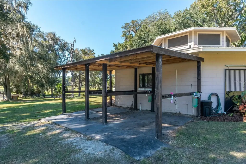 8820 NW 130th Street Reddick FL 32686