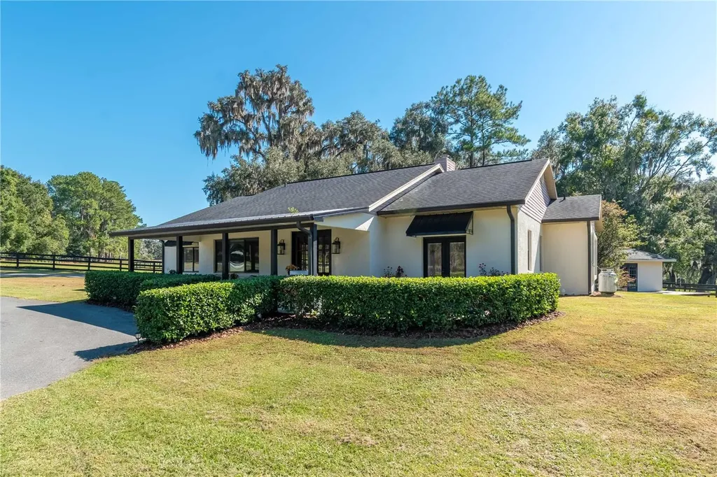8820 NW 130th Street Reddick FL 32686