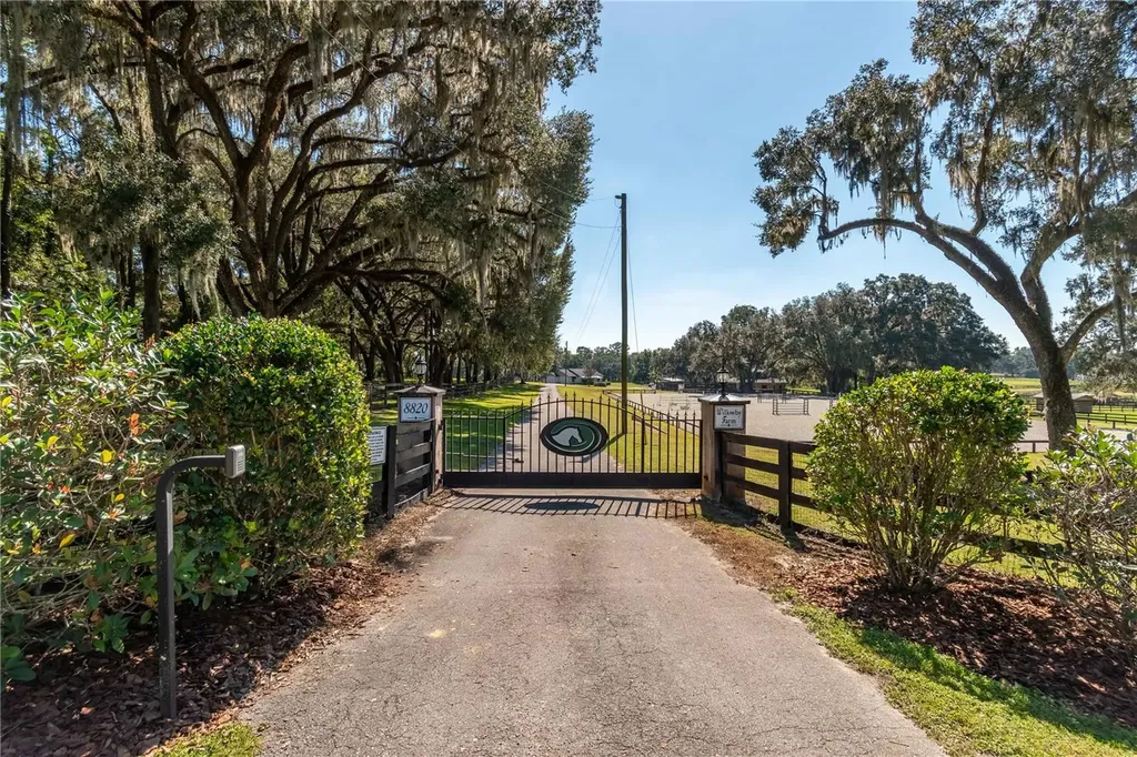 8820 NW 130th Street Reddick FL 32686
