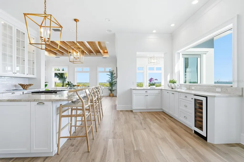 560 Harbor Point Road Longboat Key FL 34228