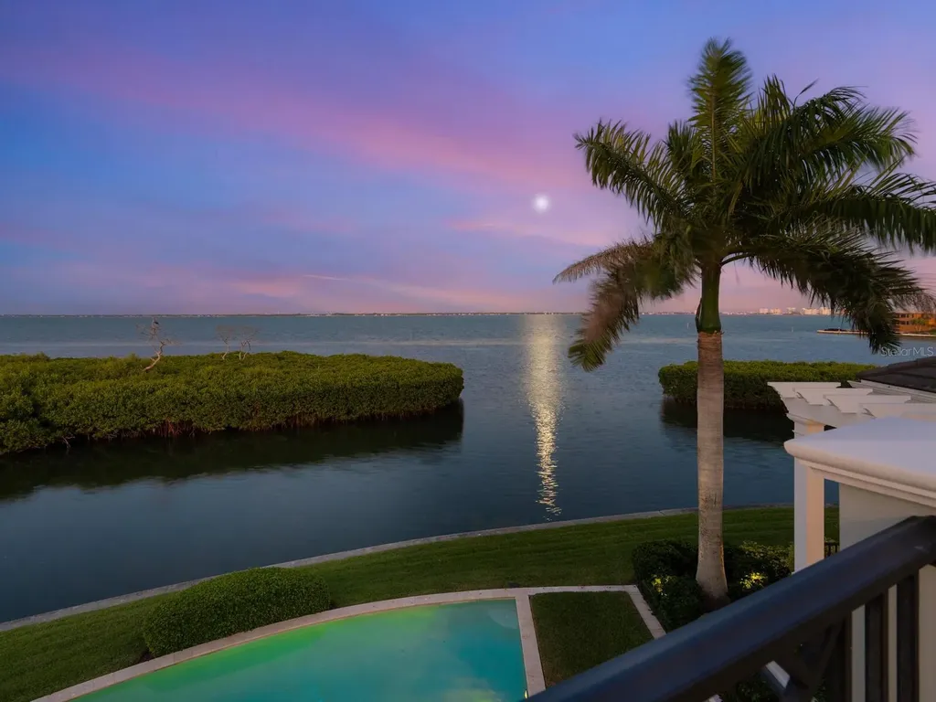 560 Harbor Point Road Longboat Key FL 34228