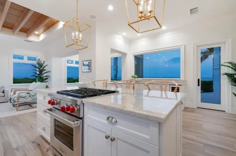560 Harbor Point Road Longboat Key FL 34228