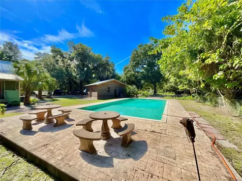 5710 Trout Street Melrose FL 32666