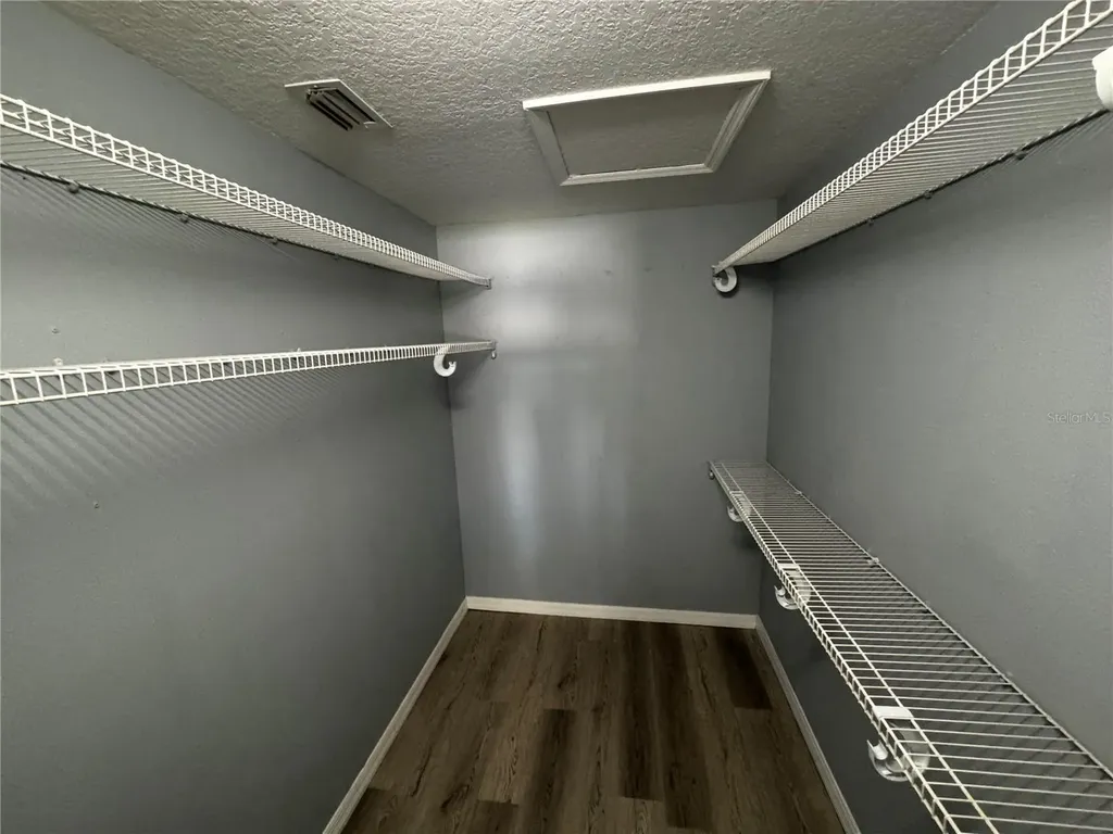 2082 Old Arbor Court Sarasota FL 34232