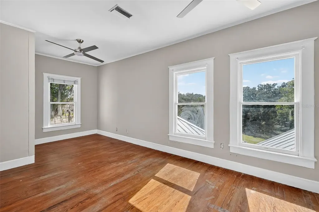 1218 W Broad Street Groveland FL 34736