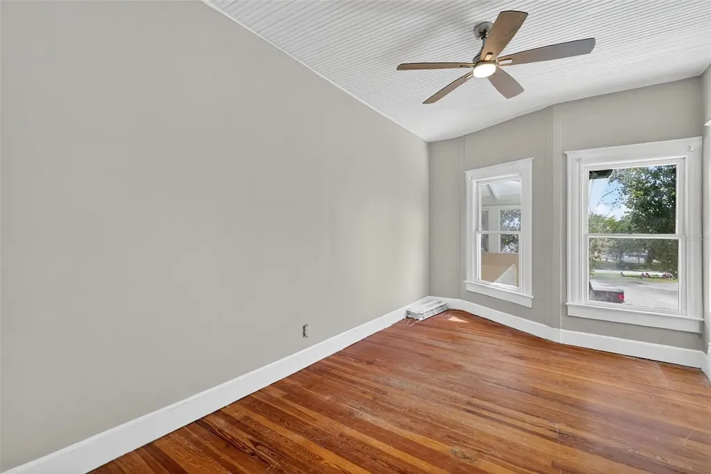 1218 W Broad Street Groveland FL 34736