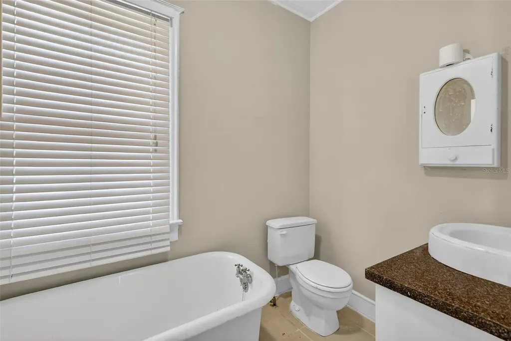 1218 W Broad Street Groveland FL 34736