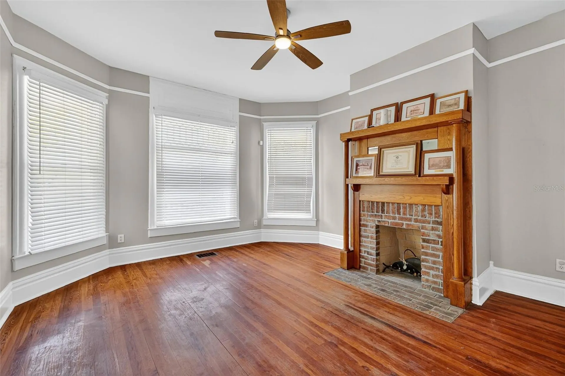 1218 W Broad Street Groveland FL 34736