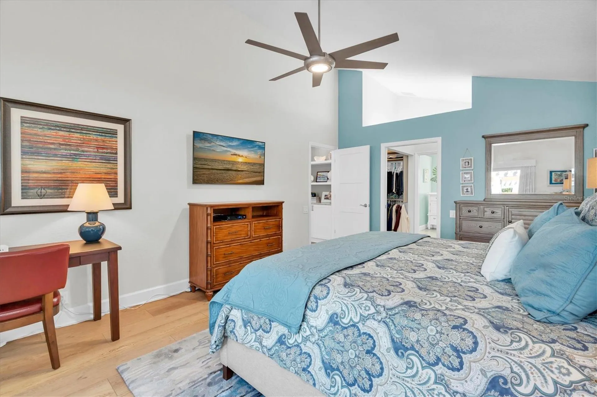 18 Jefferson Court S St Petersburg FL 33711
