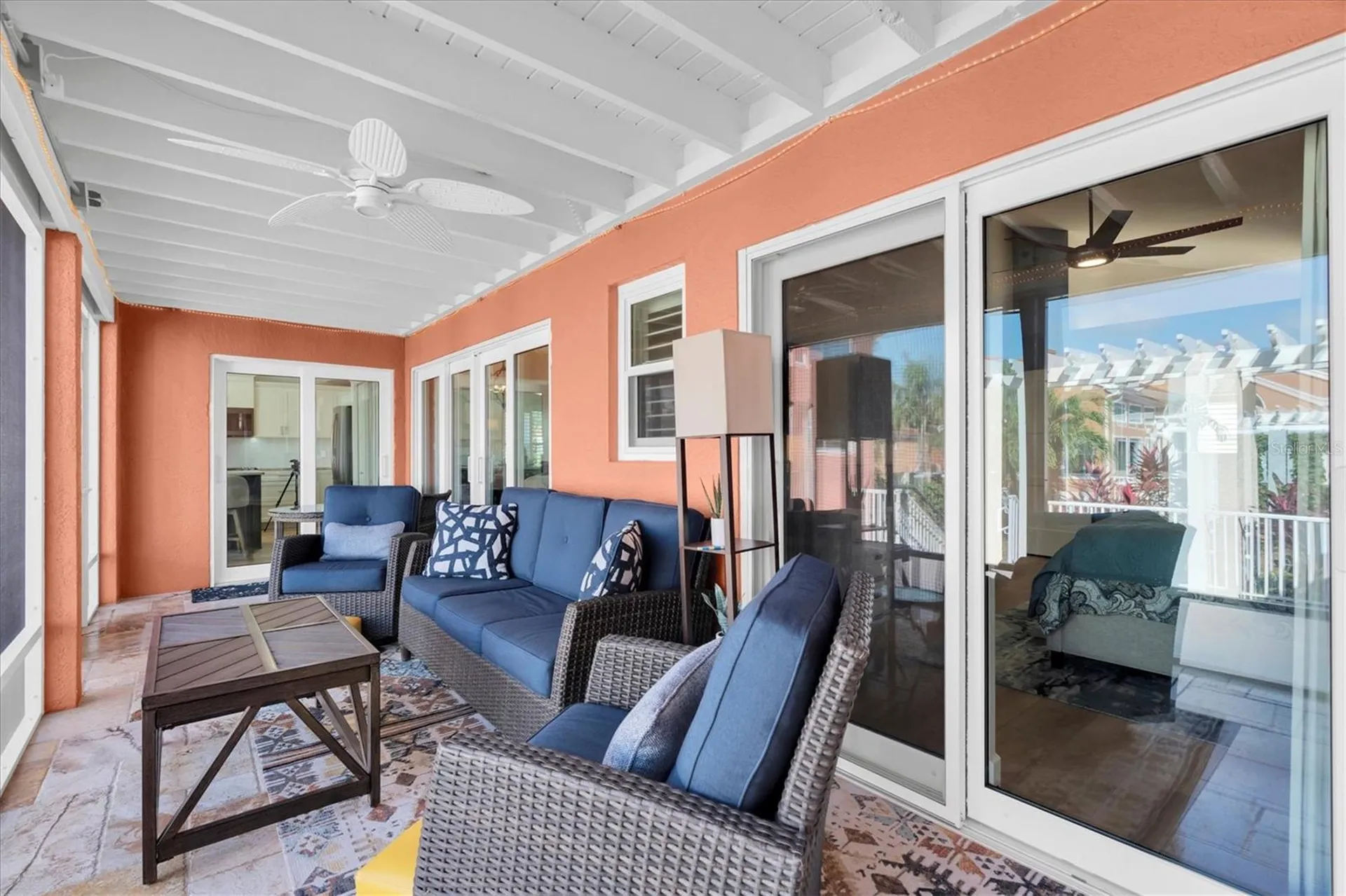 18 Jefferson Court S St Petersburg FL 33711