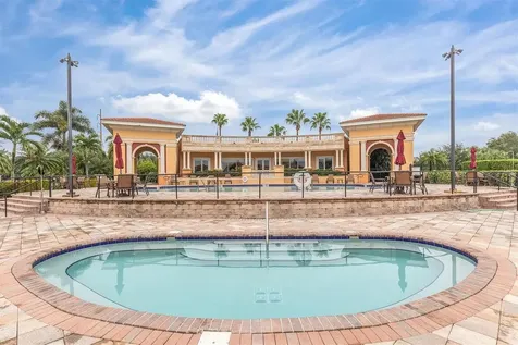 18 Jefferson Court S St Petersburg FL 33711