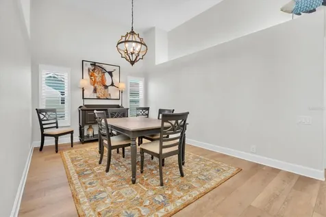 18 Jefferson Court S St Petersburg FL 33711