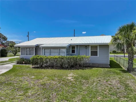 139 Avenue C SW Winter Haven FL 33880
