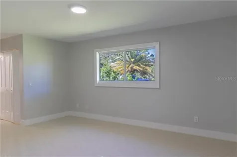 5740 36th Place Vero Beach FL 32966
