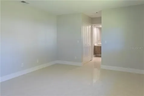 5740 36th Place Vero Beach FL 32966