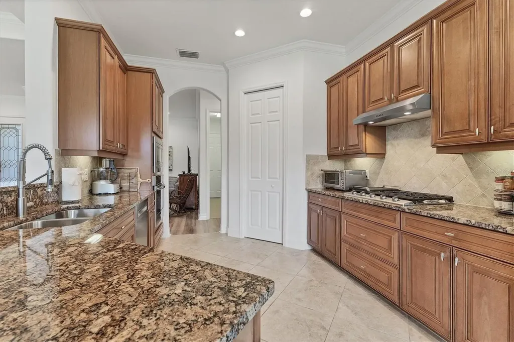 8284 Barton Farms Boulevard Sarasota FL 34240