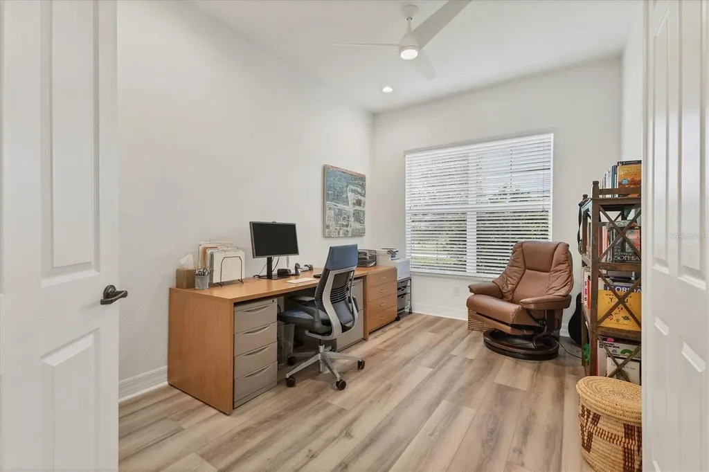 8284 Barton Farms Boulevard Sarasota FL 34240