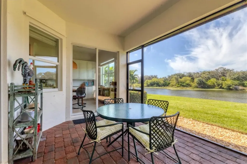 8284 Barton Farms Boulevard Sarasota FL 34240