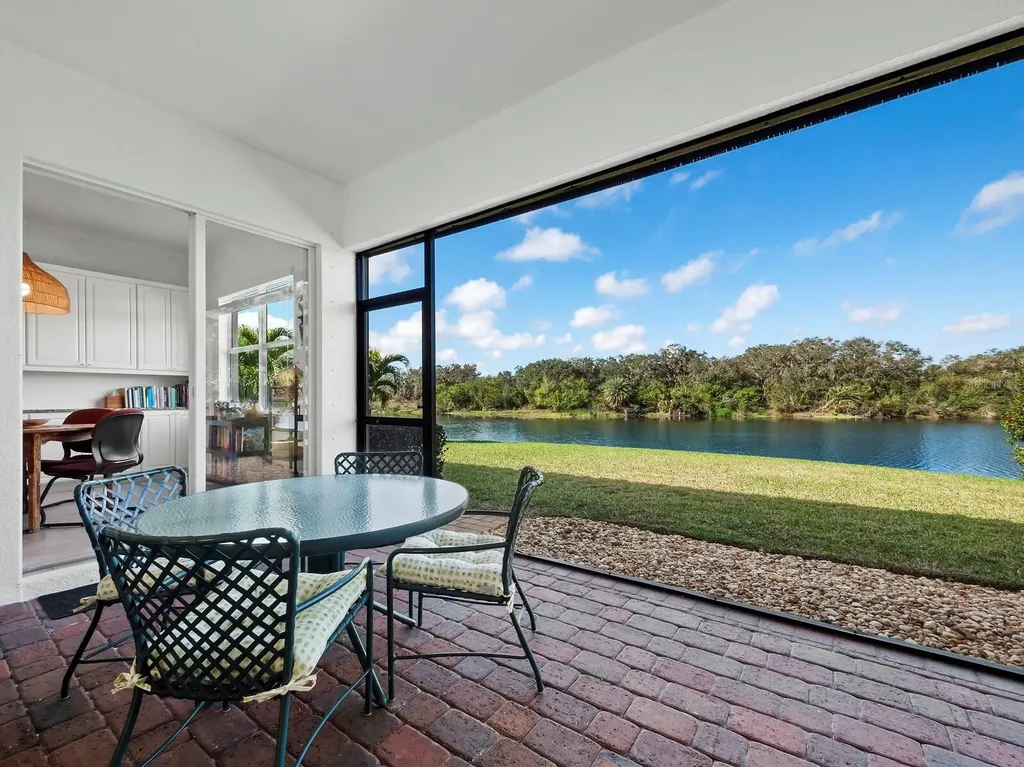 8284 Barton Farms Boulevard Sarasota FL 34240
